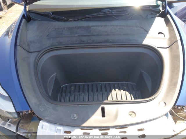Tesla Model Y Long Range 2021 5YJYGDEE6MF060172 Image 10