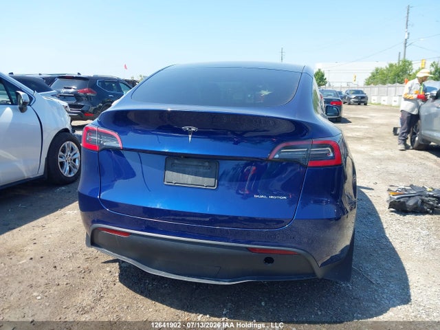Tesla Model Y Long Range 2021 5YJYGDEE6MF060172 Image 16