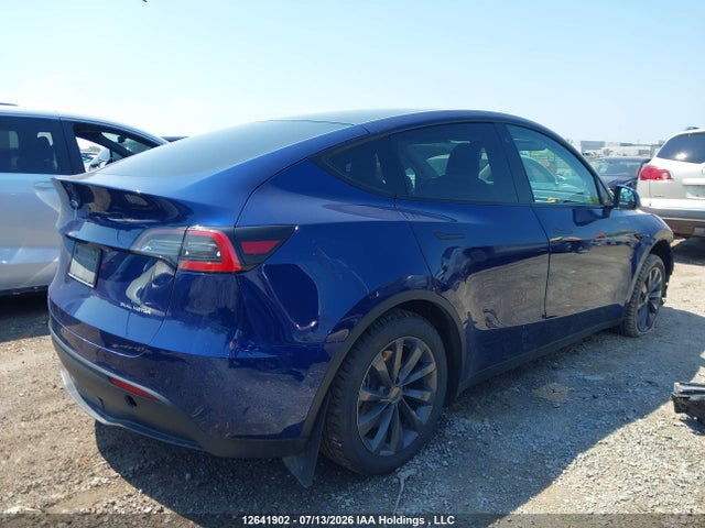 Tesla Model Y Long Range 2021 5YJYGDEE6MF060172 Image 4