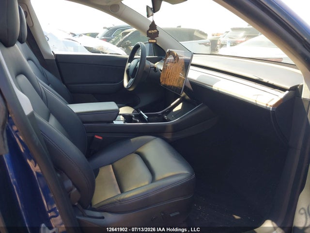 Tesla Model Y Long Range 2021 5YJYGDEE6MF060172 Image 5