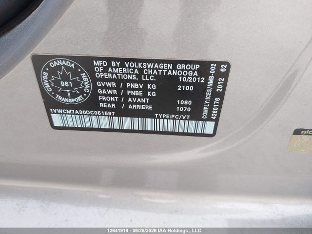 2013 Volkswagen Passat 3.6l Highline მანქანა იყიდება აუქციონზე, vin: 1VWCM7A30DC051597, აუქციონის ნომერი: 12641919