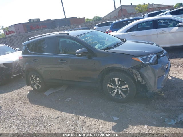 2018 Toyota Rav4 Le მანქანა იყიდება აუქციონზე, vin: 2T3BFREV6JW850230, აუქციონის ნომერი: 12641920