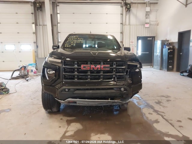 1GTP6DEK5R1152250 GMC Canyon At4