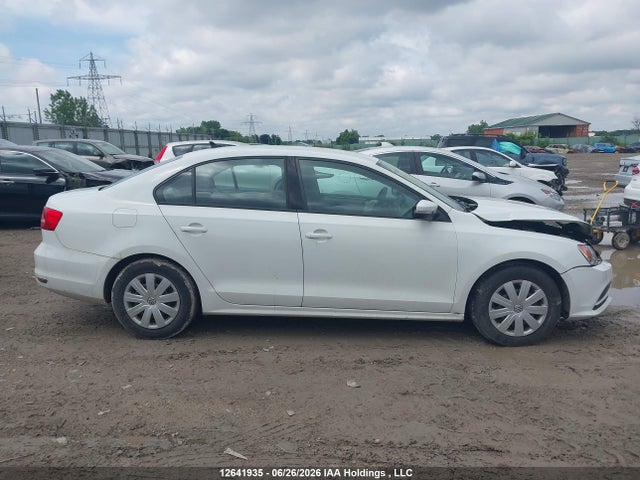3VW2K7AJXFM356638 Volkswagen JETTA S