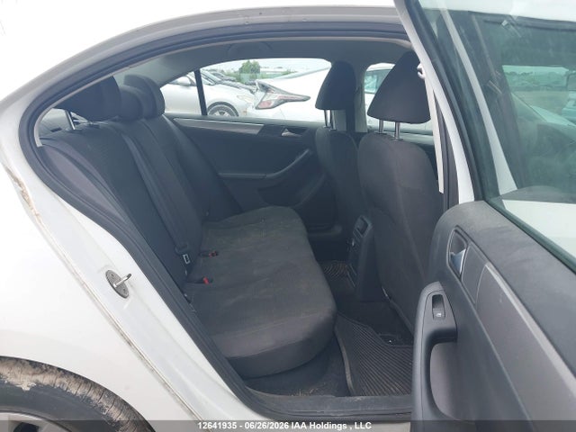 3VW2K7AJXFM356638 Volkswagen JETTA S