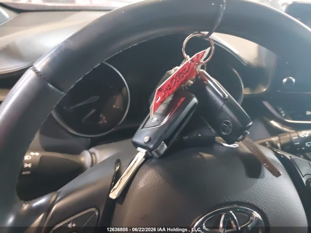 Toyota C-HR 2019 NMTKHMBX7KR070810 Image 11