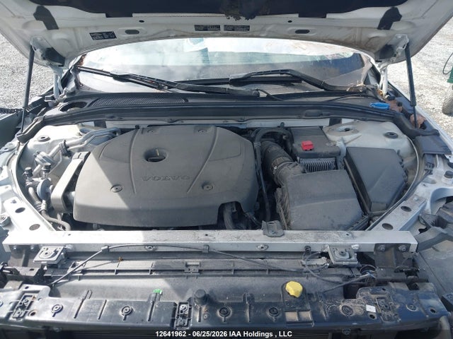 LVY992MLXJP027169 Volvo S90 T6 Inscription