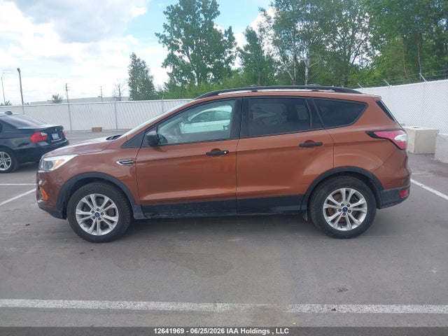 2017 Ford Escape S მანქანა იყიდება აუქციონზე, vin: 1FMCU9FD1HUD46235, აუქციონის ნომერი: 12641969