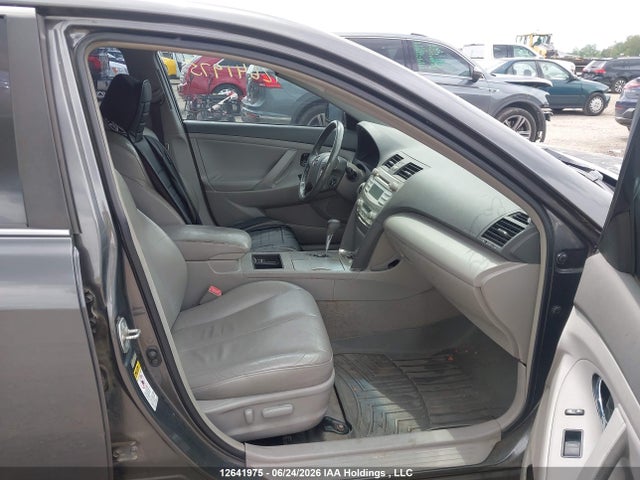 2007 Toyota Camry Hybrid მანქანა იყიდება აუქციონზე, vin: 4T1BB46K67U003163, აუქციონის ნომერი: 12641975