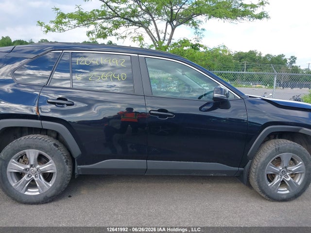 2T3R1RFVXNC256940 Toyota Rav4 Xle