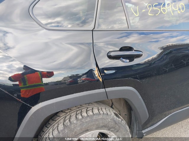 2T3R1RFVXNC256940 Toyota Rav4 Xle