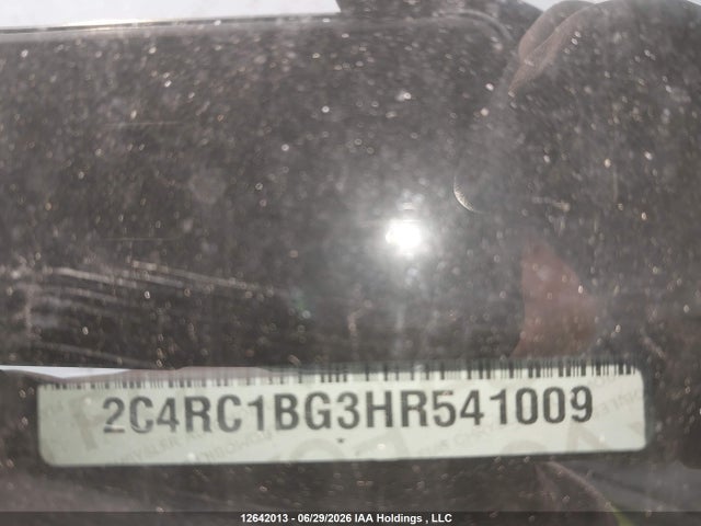 2C4RC1BG3HR541009 Chrysler Pacifica Touring-l