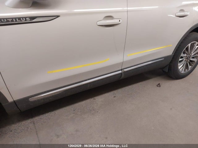Lincoln Nautilus Select 2019 2LMPJ8K95KBL34032 Image 6