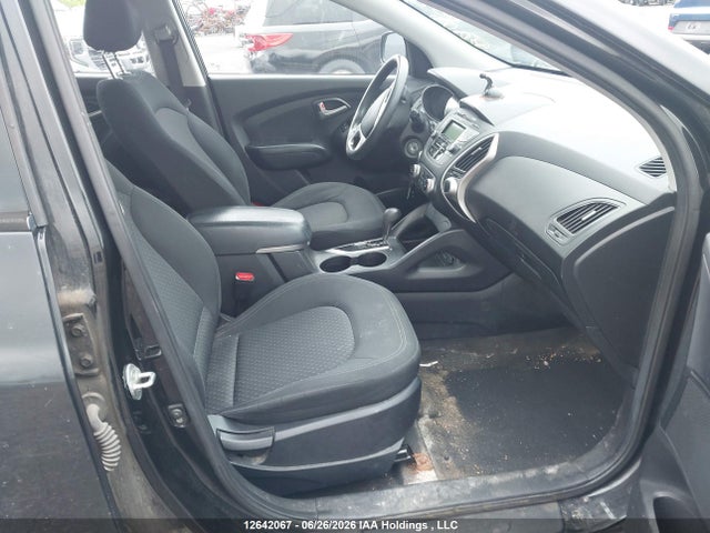 12642067 :رقم المزاد ، KM8JT3AC2AU074516 vin ، 2010 Hyundai Tucson Gls مزاد بيع