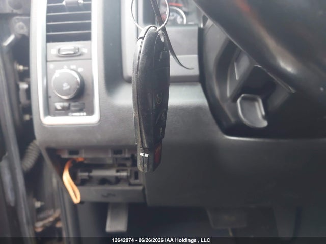 12642074 :رقم المزاد ، 1C6RR7LM2JS283566 vin ، 2018 Ram 1500 Slt مزاد بيع