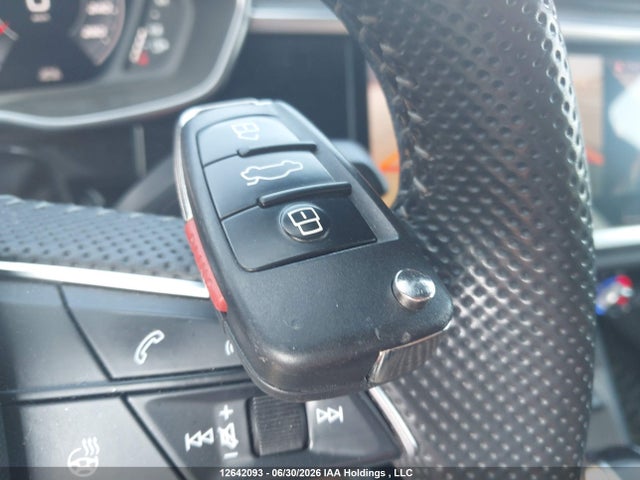 WA1FECF33L1023618 Audi Q3 Prestige S-line