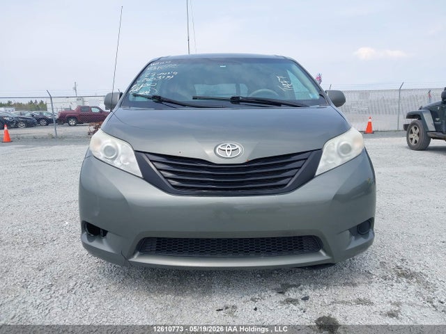 2012 Toyota Sienna V6 7 Passenger მანქანა იყიდება აუქციონზე, vin: 5TDZK3DC2CS260344, აუქციონის ნომერი: 12610773