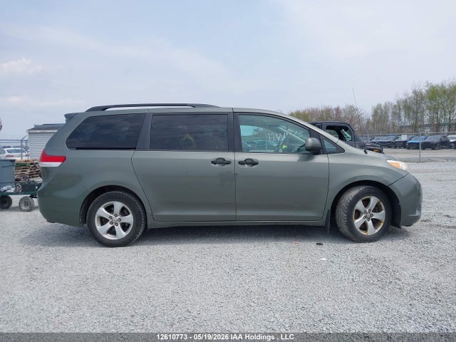 2012 Toyota Sienna V6 7 Passenger მანქანა იყიდება აუქციონზე, vin: 5TDZK3DC2CS260344, აუქციონის ნომერი: 12610773