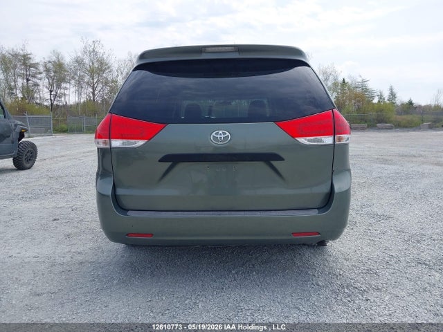 2012 Toyota Sienna V6 7 Passenger მანქანა იყიდება აუქციონზე, vin: 5TDZK3DC2CS260344, აუქციონის ნომერი: 12610773