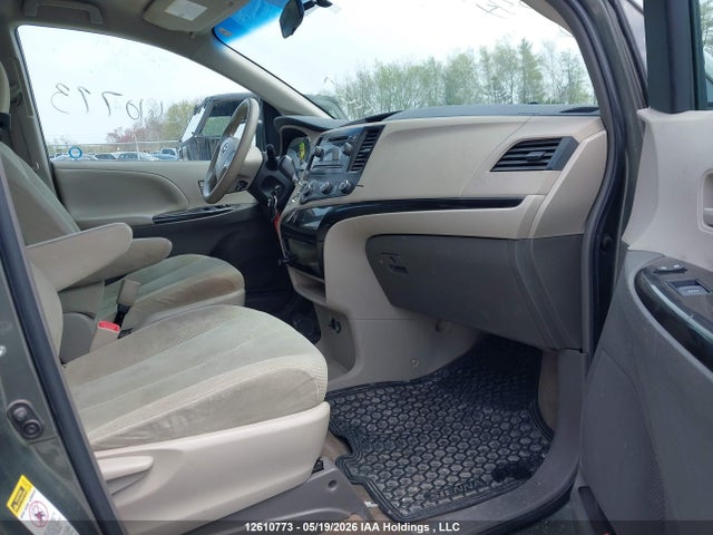 2012 Toyota Sienna V6 7 Passenger მანქანა იყიდება აუქციონზე, vin: 5TDZK3DC2CS260344, აუქციონის ნომერი: 12610773