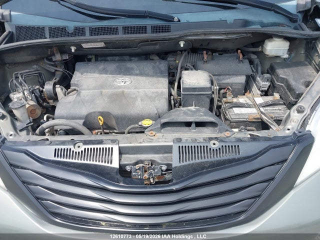 2012 Toyota Sienna V6 7 Passenger მანქანა იყიდება აუქციონზე, vin: 5TDZK3DC2CS260344, აუქციონის ნომერი: 12610773