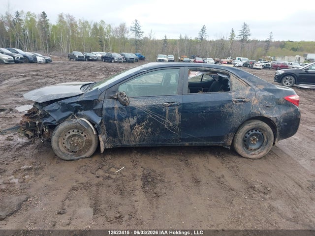 2017 Toyota Corolla Le მანქანა იყიდება აუქციონზე, vin: 2T1BURHE8HC960332, აუქციონის ნომერი: 12623415