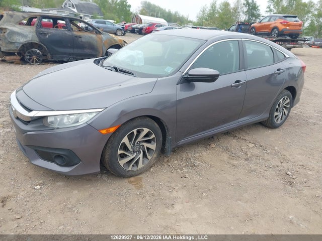 Honda CIVIC SE 2018 2HGFC2F68JH036526 Image 2