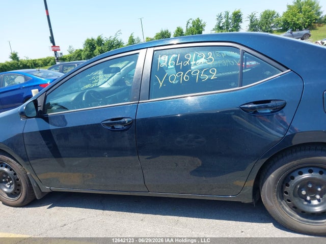 Toyota COROLLA LE 2018 2T1BURHE4JC096952 Image 14