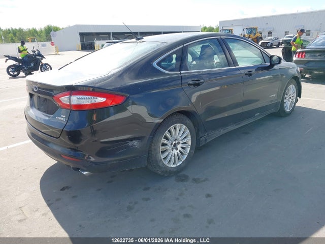 2014 Ford Fusion Hybrid Se მანქანა იყიდება აუქციონზე, vin: 3FA6P0LU9ER342192, აუქციონის ნომერი: 12622735