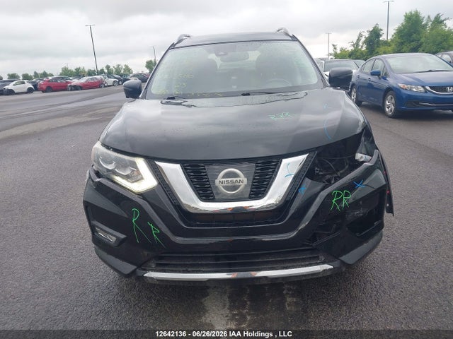 2017 Nissan Rogue მანქანა იყიდება აუქციონზე, vin: 5N1AT2MV5HC853500, აუქციონის ნომერი: 12642136