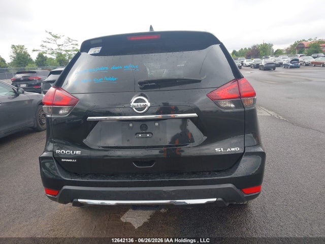 2017 Nissan Rogue მანქანა იყიდება აუქციონზე, vin: 5N1AT2MV5HC853500, აუქციონის ნომერი: 12642136