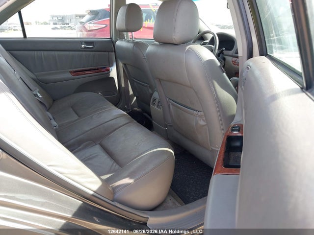 2005 Toyota Camry Le V6/xle V6 მანქანა იყიდება აუქციონზე, vin: 4T1BF30KX5U612812, აუქციონის ნომერი: 12642141