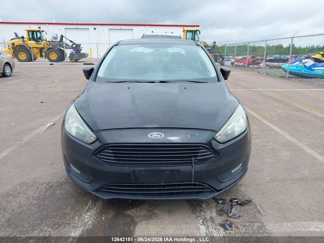 12642181 :رقم المزاد ، 1FADP3F20GL353666 vin ، 2016 Ford Focus Se مزاد بيع