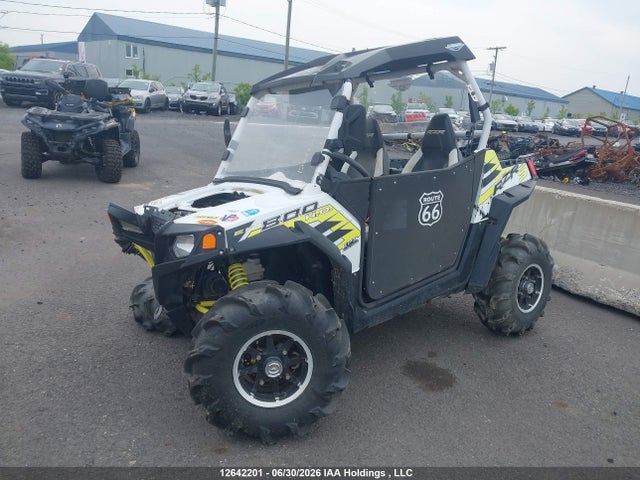 Polaris Rzr 800 S 2014 4XAVE7EAXEB178227 Image 2