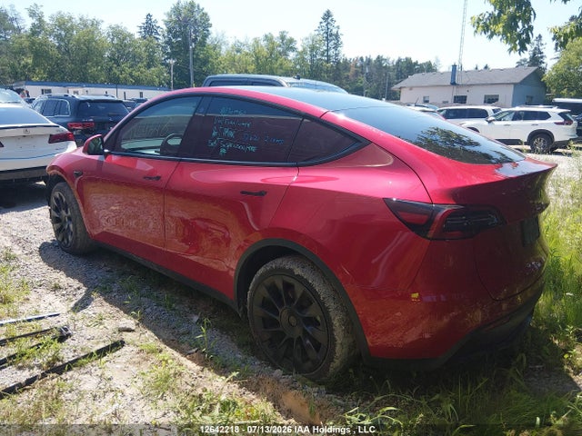 Продажа на аукционе авто 2022 Tesla Model Y Long Range, vin: 7SAYGDEE2NF425385, номер лота: 12642218
