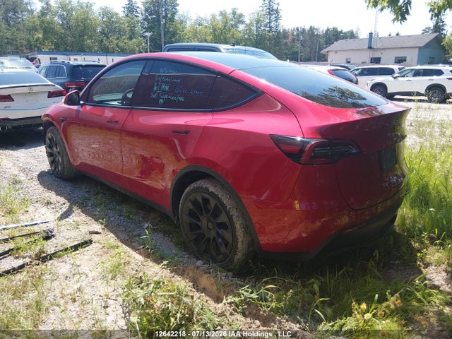 Продажа на аукционе авто 2022 Tesla Model Y Long Range, vin: 7SAYGDEE2NF425385, номер лота: 12642218