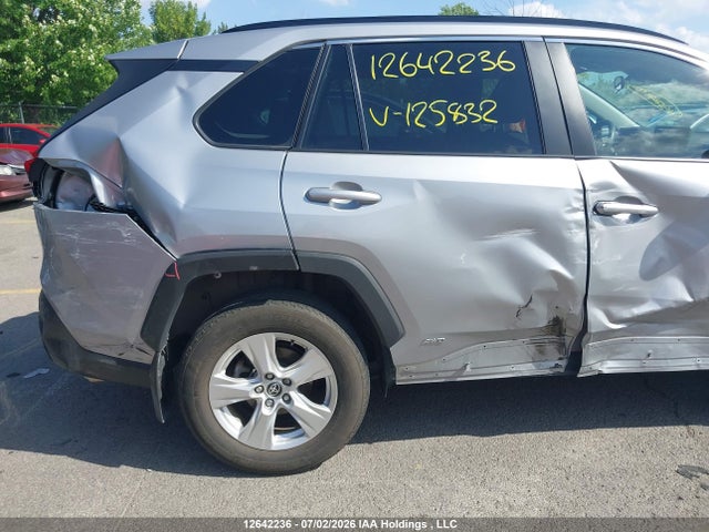 2021 Toyota Rav4 Hybrid Le მანქანა იყიდება აუქციონზე, vin: 2T3BWRFVXMW125832, აუქციონის ნომერი: 12642236