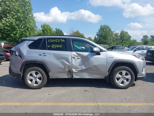 2021 Toyota Rav4 Hybrid Le მანქანა იყიდება აუქციონზე, vin: 2T3BWRFVXMW125832, აუქციონის ნომერი: 12642236