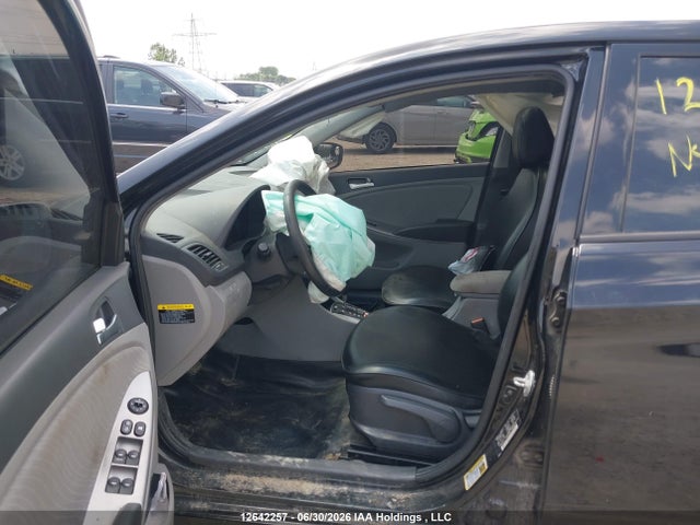 Продажа на аукционе авто 2015 Hyundai Accent Gls, vin: KMHCU4AE6FU895154, номер лота: 12642257