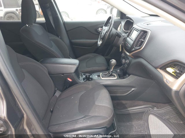 Jeep Cherokee North 2016 1C4PJMCS4GW260666 Image 5