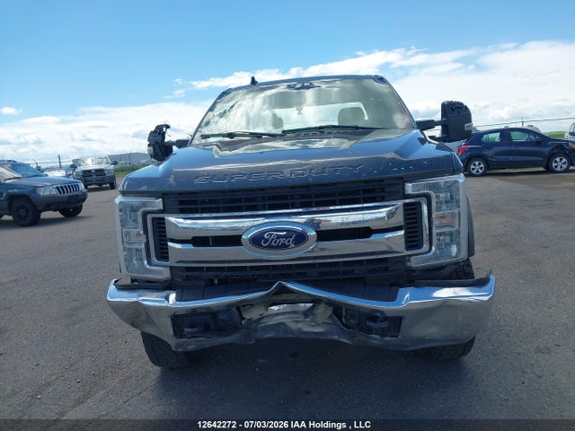 12642272 :رقم المزاد ، 1FT8W3B69KEG27371 vin ، 2019 Ford F350 Super Duty مزاد بيع
