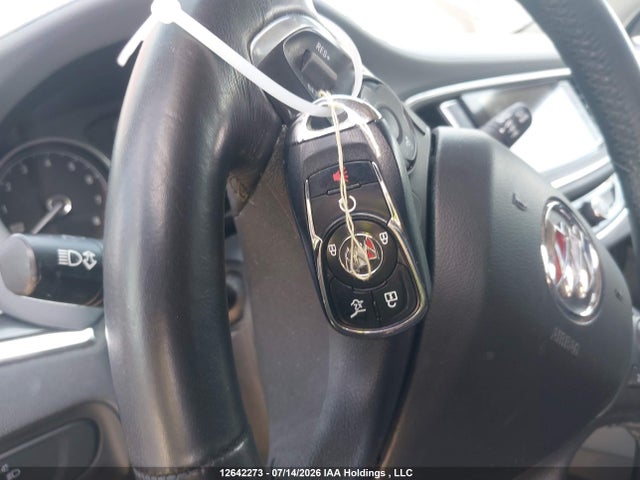 Buick Enclave Essence 2020 5GAEVAKWXLJ276801 Image 11