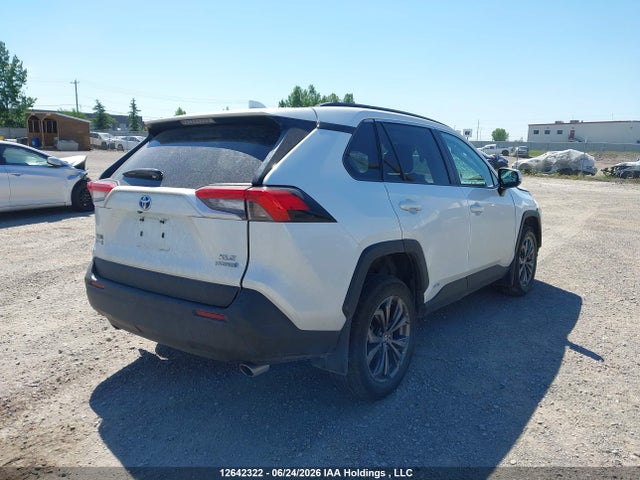 Продаж на аукціоні авто 2024 Toyota Rav4 Xle/woodland Edition, vin: 2T3RWRFV8RW216815, номер лоту: 12642322