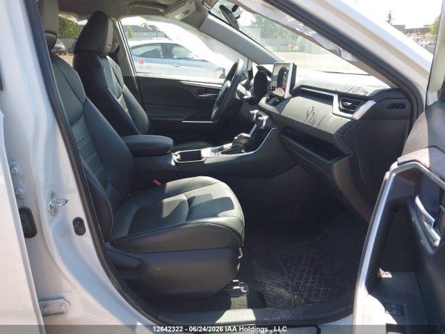 Продаж на аукціоні авто 2024 Toyota Rav4 Xle/woodland Edition, vin: 2T3RWRFV8RW216815, номер лоту: 12642322