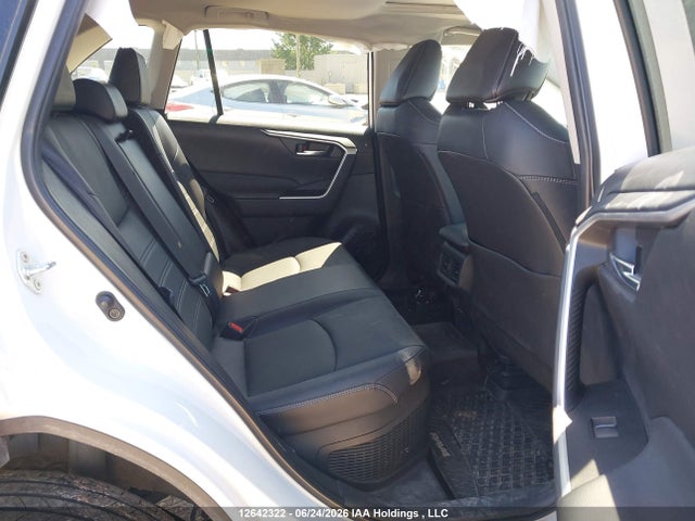 Продаж на аукціоні авто 2024 Toyota Rav4 Xle/woodland Edition, vin: 2T3RWRFV8RW216815, номер лоту: 12642322