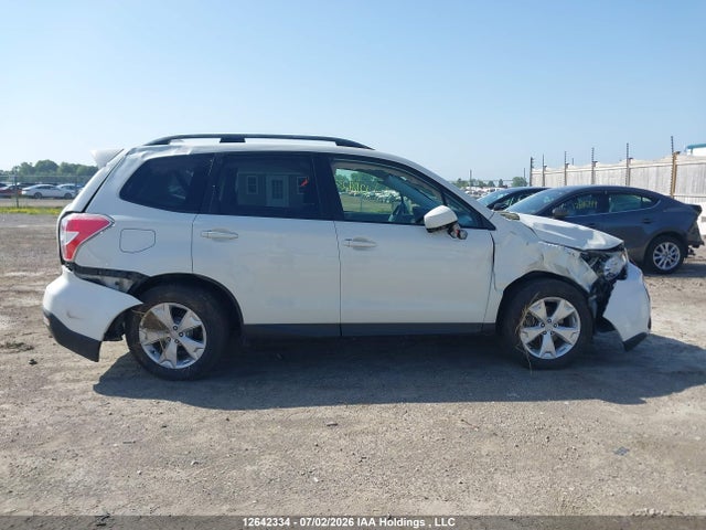 Subaru Forester 2.5i 2016 JF2SJCNC3GH463435 Image 14