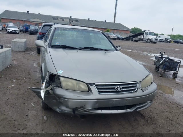 2001 Toyota Camry Ce/le მანქანა იყიდება აუქციონზე, vin: JT2BG22K910549981, აუქციონის ნომერი: 12642339