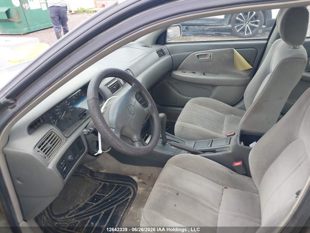 2001 Toyota Camry Ce/le მანქანა იყიდება აუქციონზე, vin: JT2BG22K910549981, აუქციონის ნომერი: 12642339
