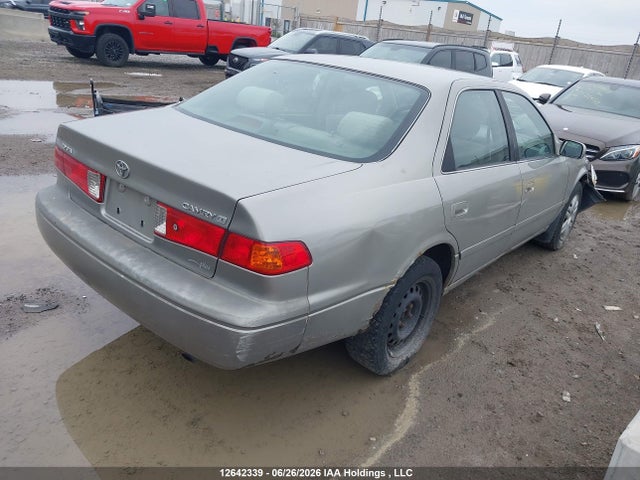 2001 Toyota Camry Ce/le მანქანა იყიდება აუქციონზე, vin: JT2BG22K910549981, აუქციონის ნომერი: 12642339