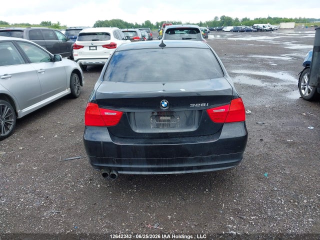 2011 Bmw 328i Xdrive მანქანა იყიდება აუქციონზე, vin: WBAPK7C55BA816981, აუქციონის ნომერი: 12642343